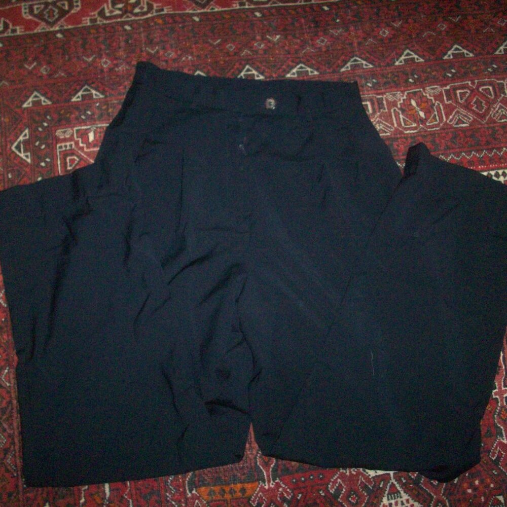 F by Faconnable Super 100's Women's Black Thin Trouser Pants. Size 12, Vintage
